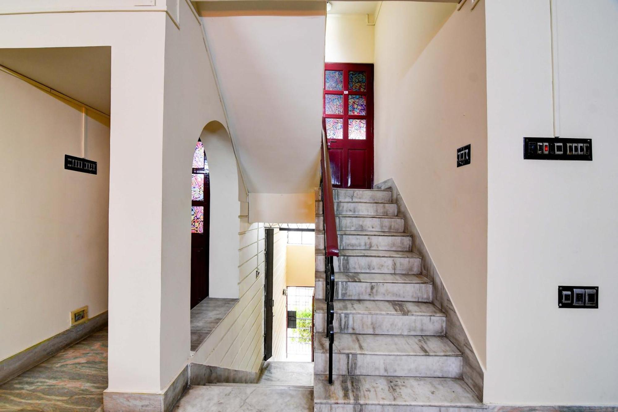 Oyo Simplex Guest House Behala Kalkutta Exterior foto