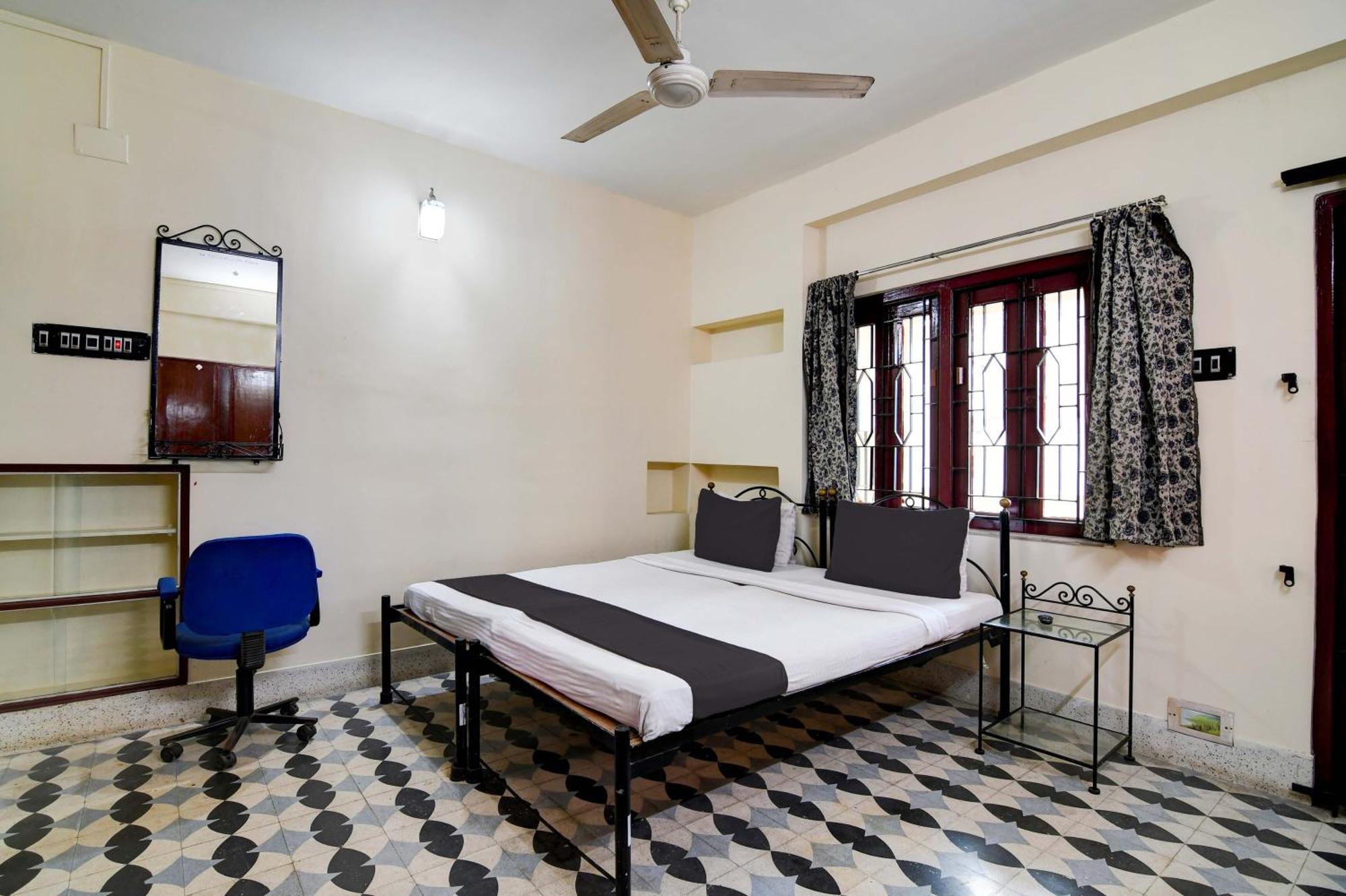Oyo Simplex Guest House Behala Kalkutta Exterior foto