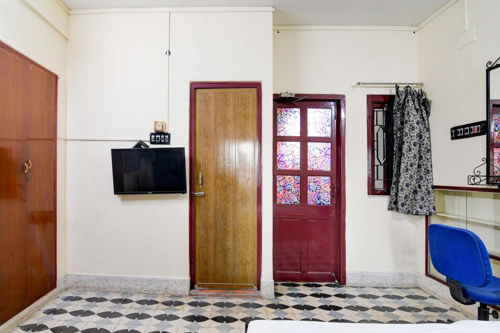 Oyo Simplex Guest House Behala Kalkutta Exterior foto