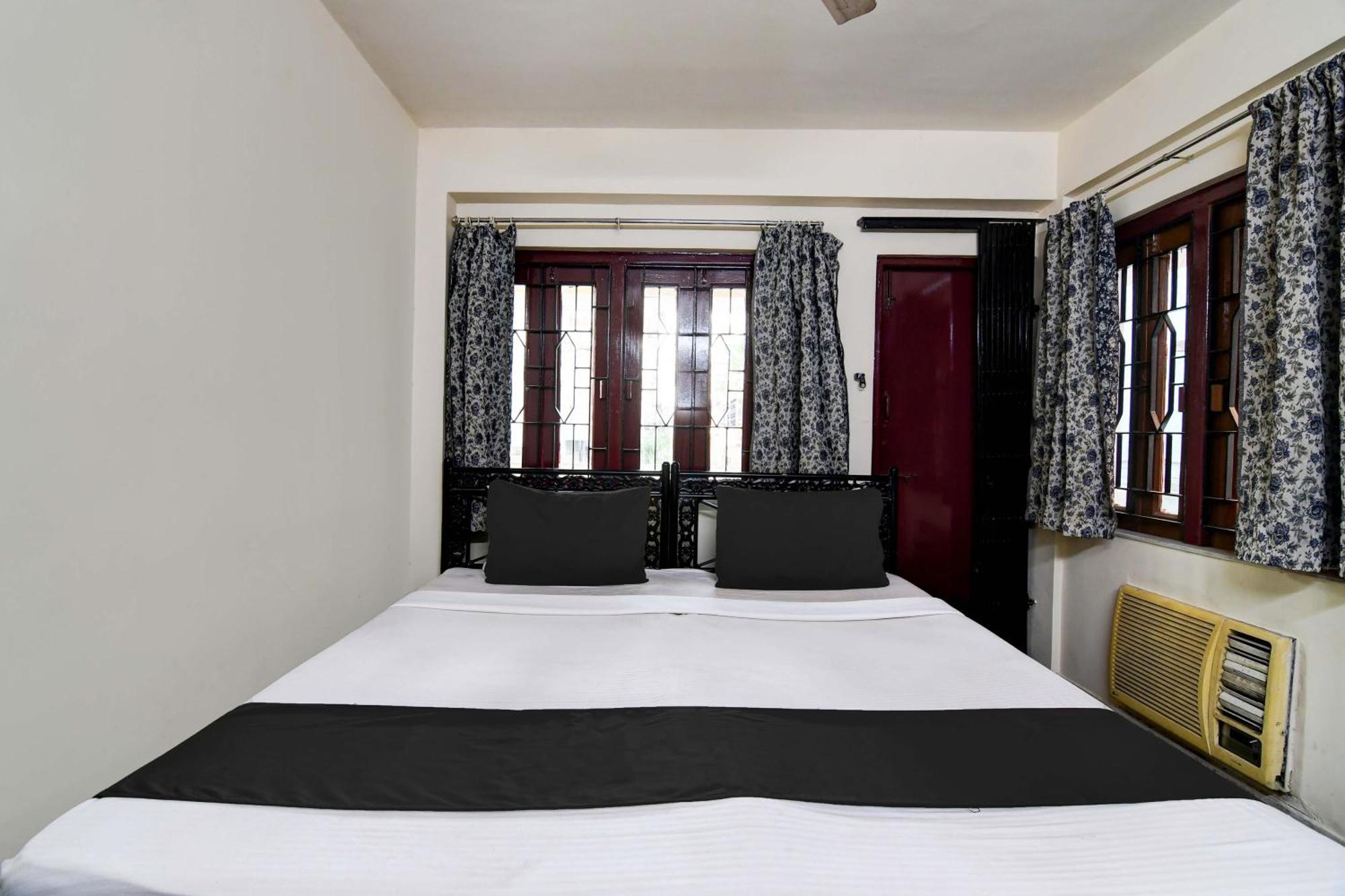 Oyo Simplex Guest House Behala Kalkutta Exterior foto